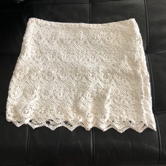 White quilted skirt - Picture 2 of 4
